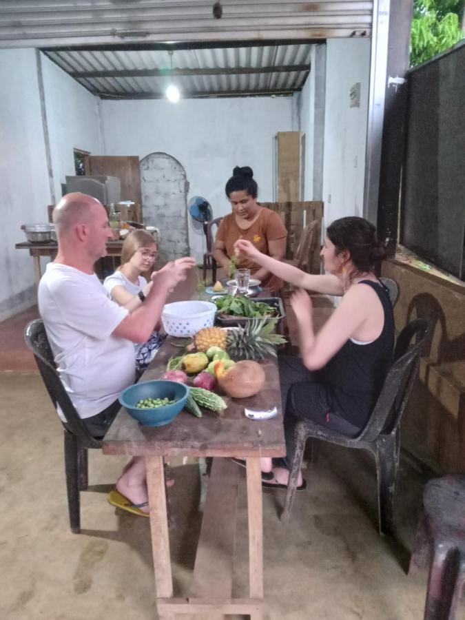אנוראדפורה Gimanhala Cottage & Cookary Class מראה חיצוני תמונה