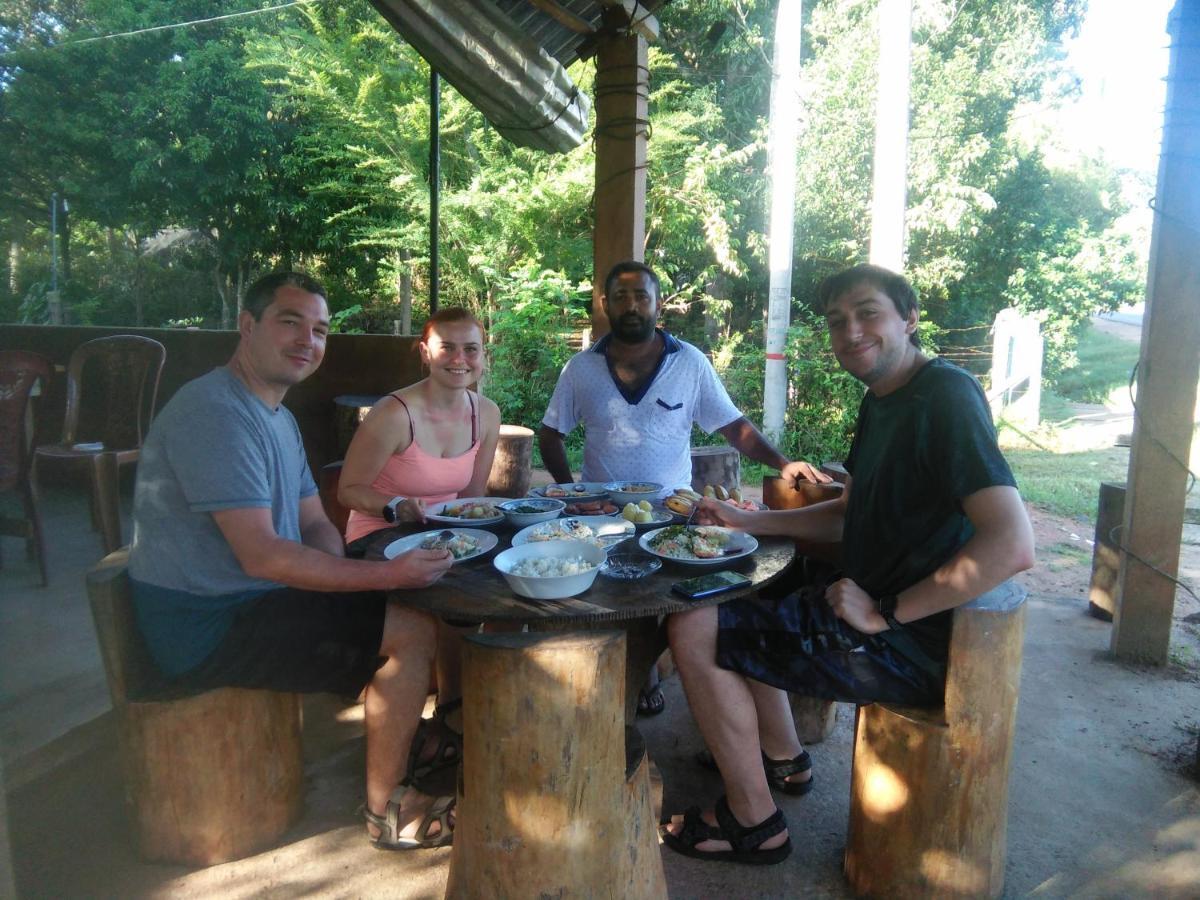 אנוראדפורה Gimanhala Cottage & Cookary Class מראה חיצוני תמונה