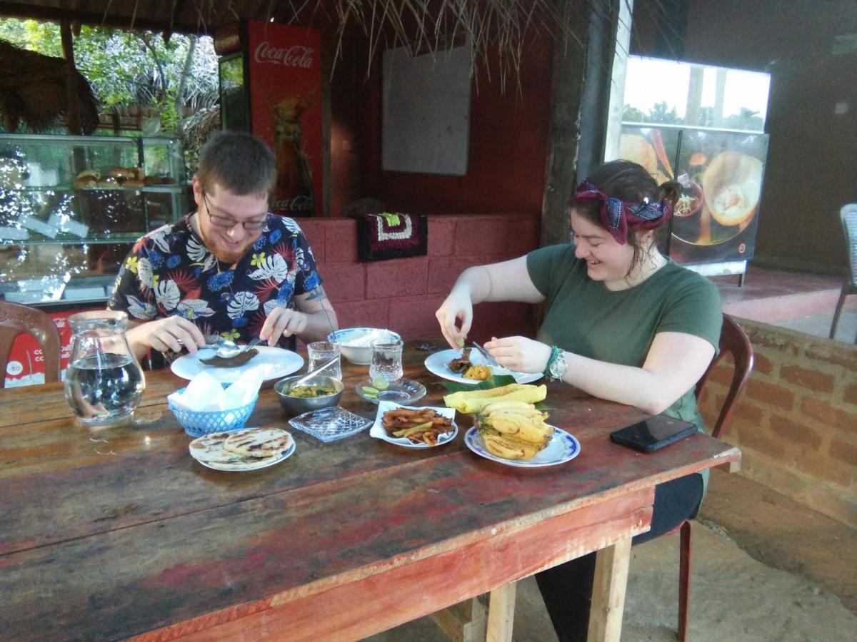 אנוראדפורה Gimanhala Cottage & Cookary Class מראה חיצוני תמונה